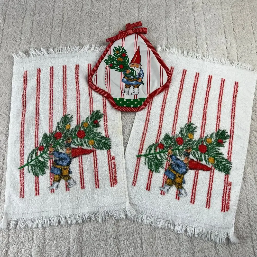 Unieboek B.V. Christmas gnome pot holder & Cannon Hand Towel set vintage 1979